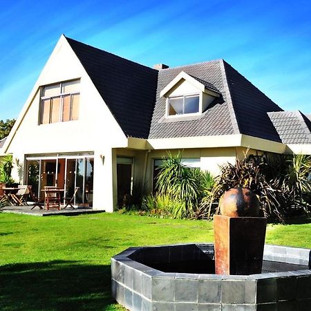 Mandalay Beach Guest House Bloubergstrand Kültér fotó