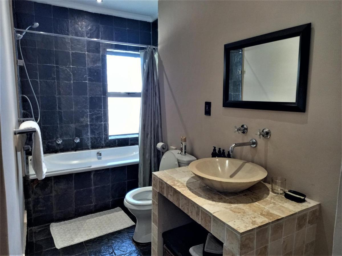 Mandalay Beach Guest House Bloubergstrand Kültér fotó